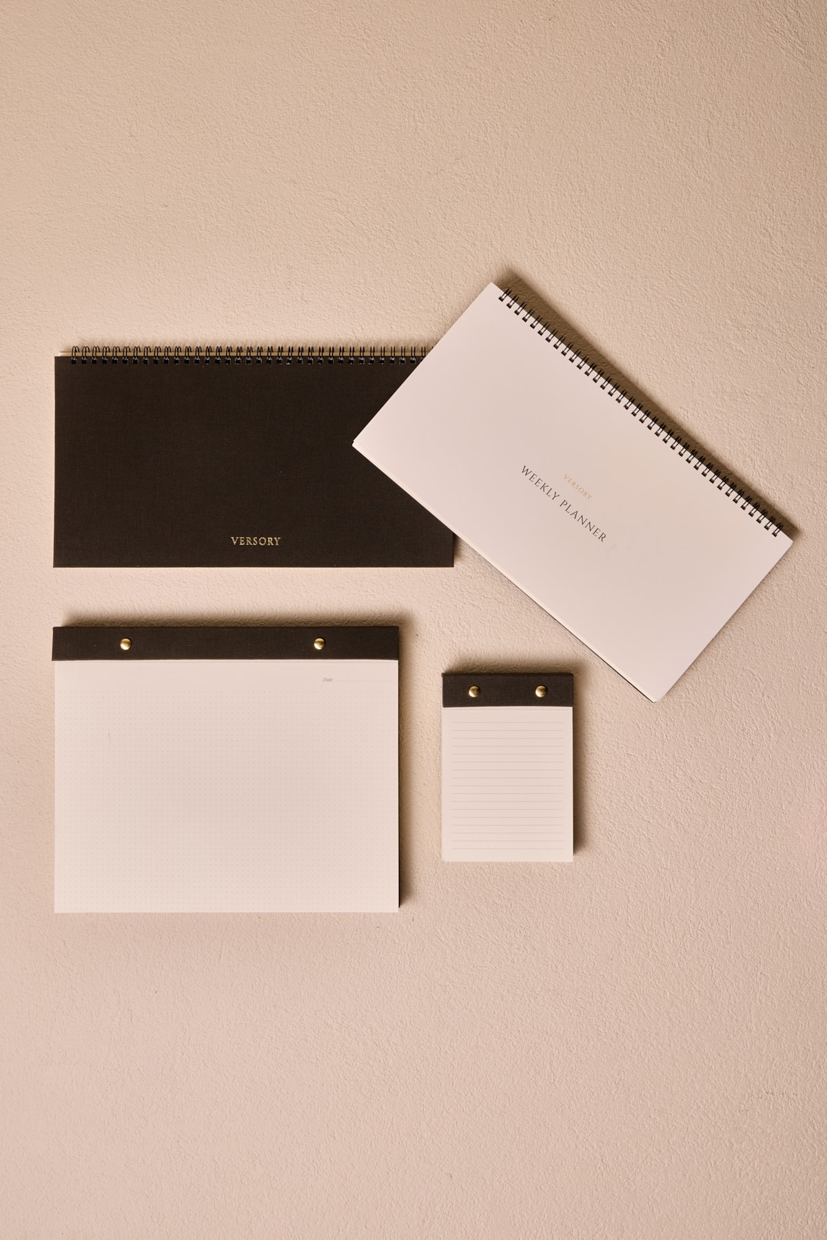 kahverengi-not-defteri-seti-on Premium Kahverengi Keten Kaplama Grande & Petite Notepad + Haftalık Planlayıcı 3’lü Set - Görsel 1