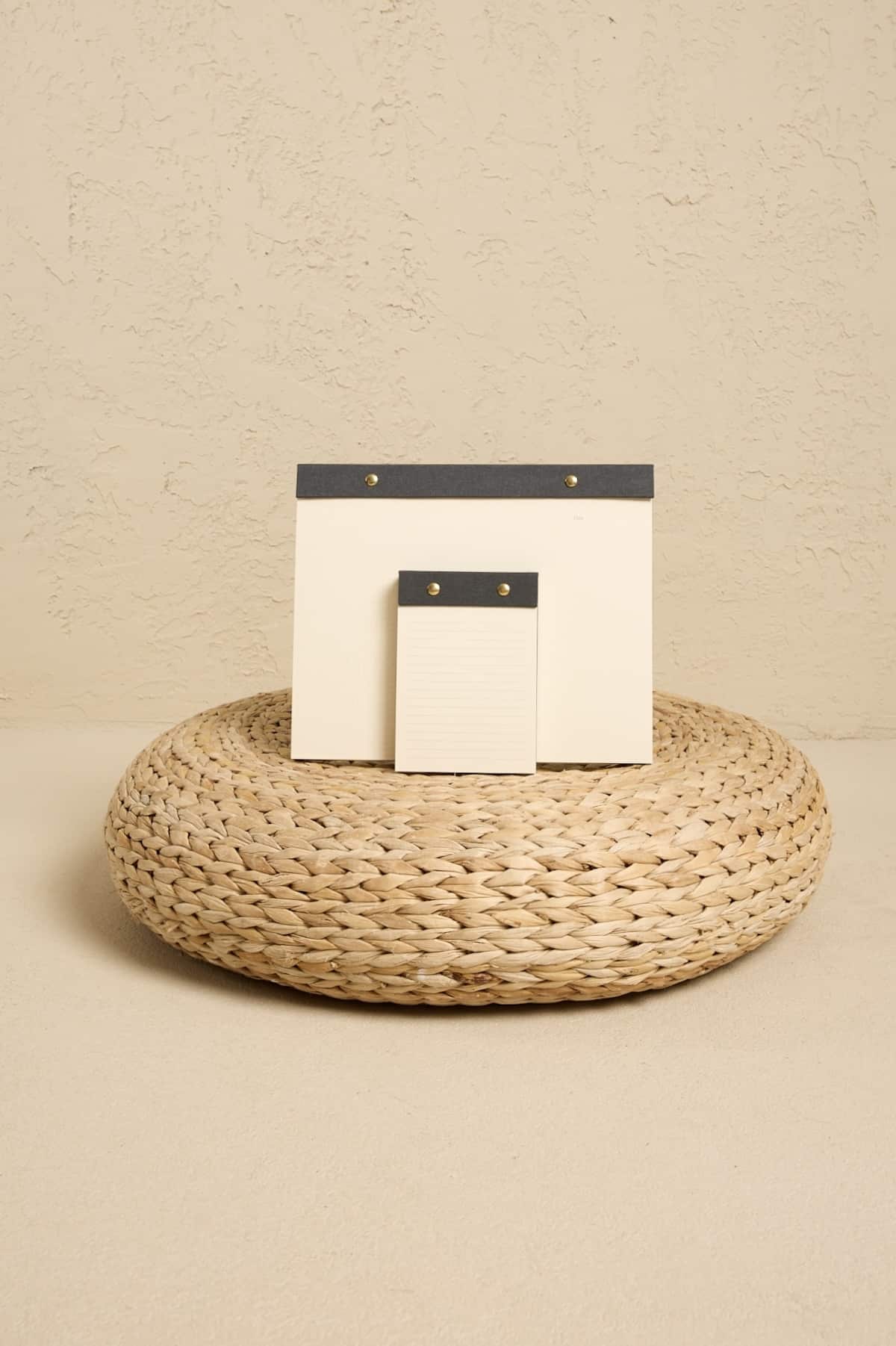 versory-gri-ikili-notepad-seti Premium Gri Keten Kaplama Grande & Petite Notepad 2’li Set - Görsel 1