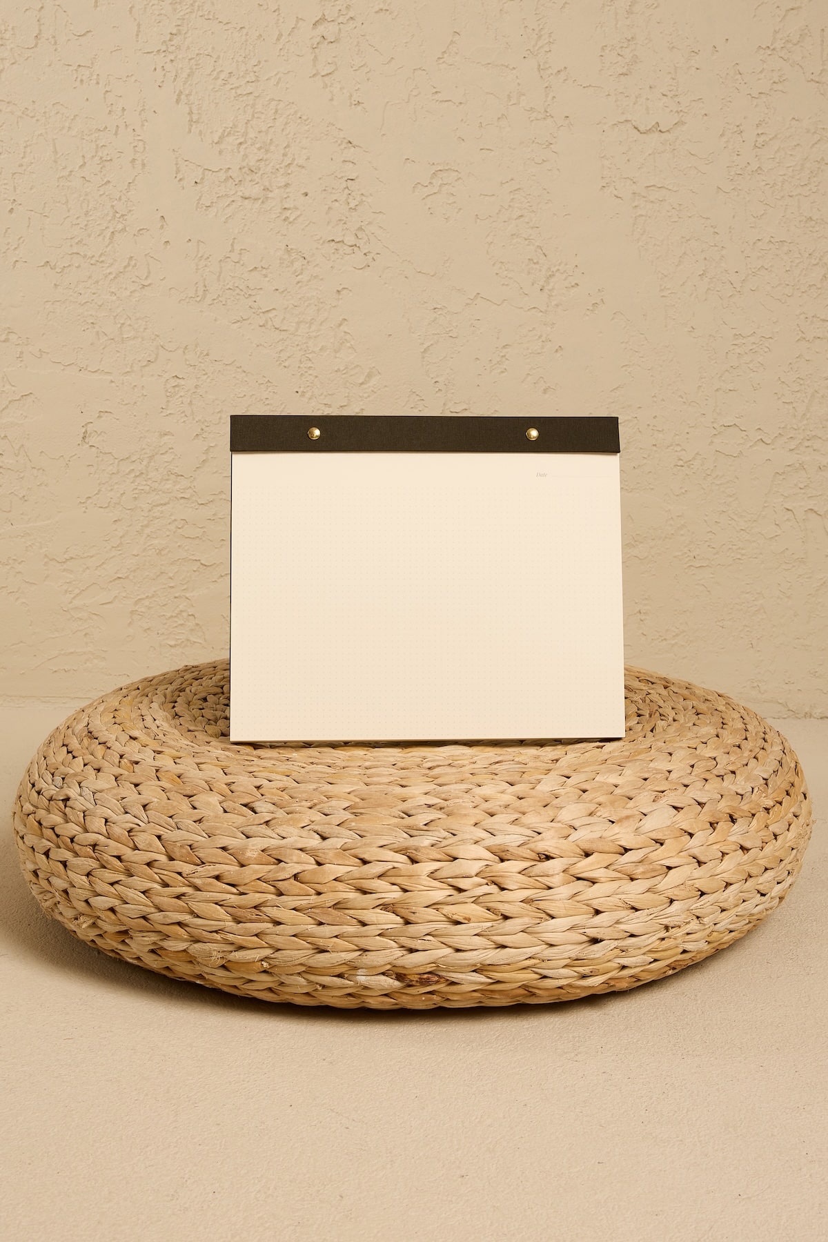 versory-kahverengi-not-defteri-on-kapak Grande Notepad Kahverengi Keten Kumaş Kaplama Özel Tasarım - Görsel 1