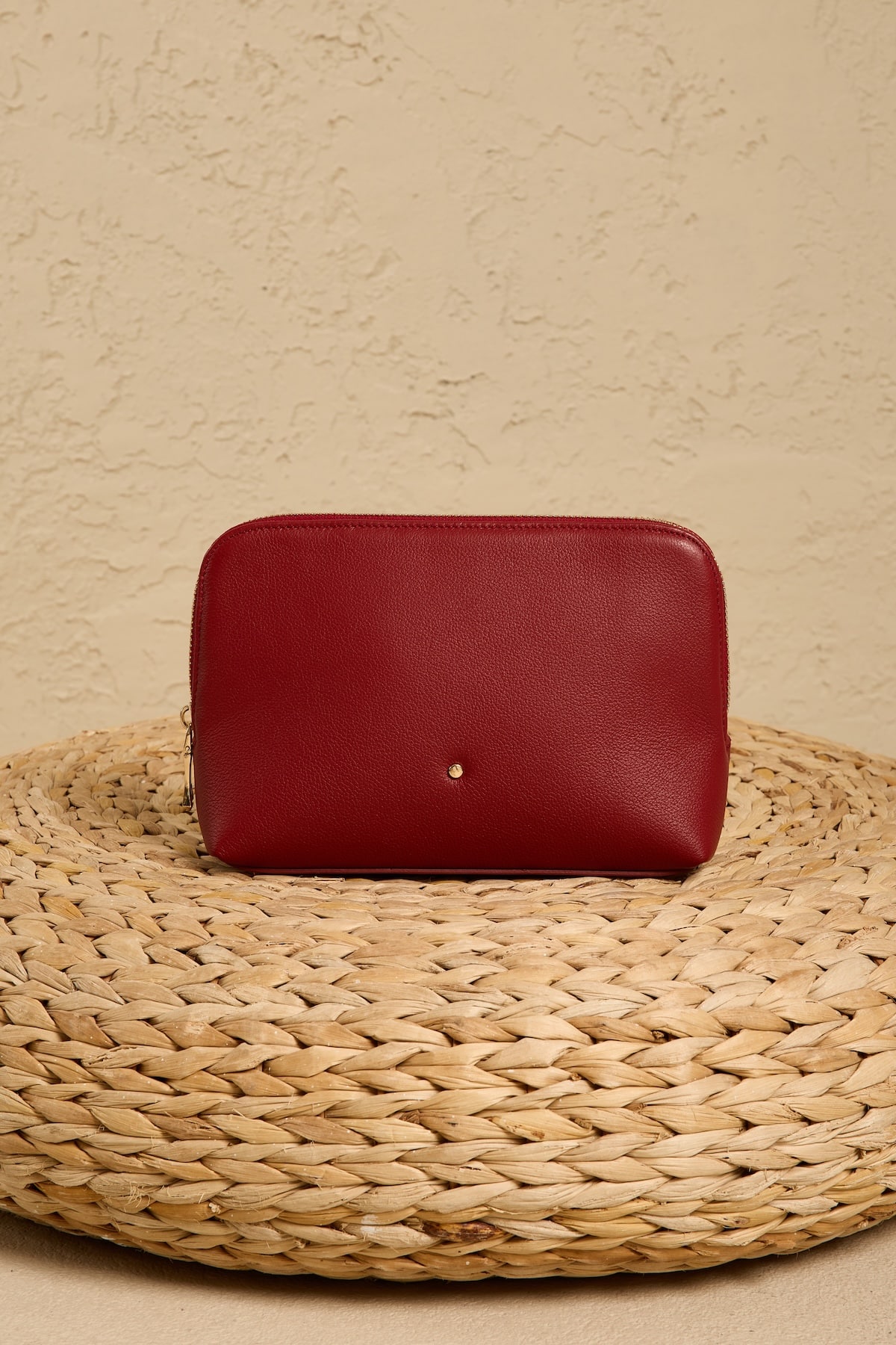 versory-kirmizi-deri-canta-on Epure Pouch Bordo Deri Makyaj Çantası Cüzdan Özellikli Minimal Tasarım - Görsel 1